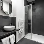 Honest Karlin Aparthotel
