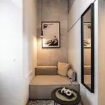 Aparthotel Honest Karlin