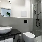 Honest Karlin 4* Prága