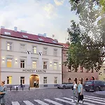 Honest Karlin Aparthotel