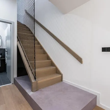 Apart Otel Honest Karlin 4*
