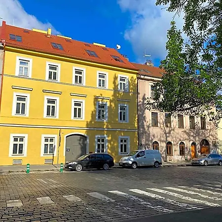 Honest Karlin Aparthotel Praha