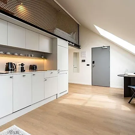 Honest Karlin Aparthotel
