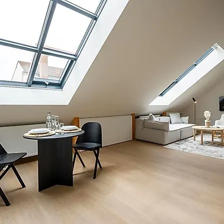 Honest Karlin 4* Praha