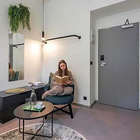 Honest Karlin Aparthotel