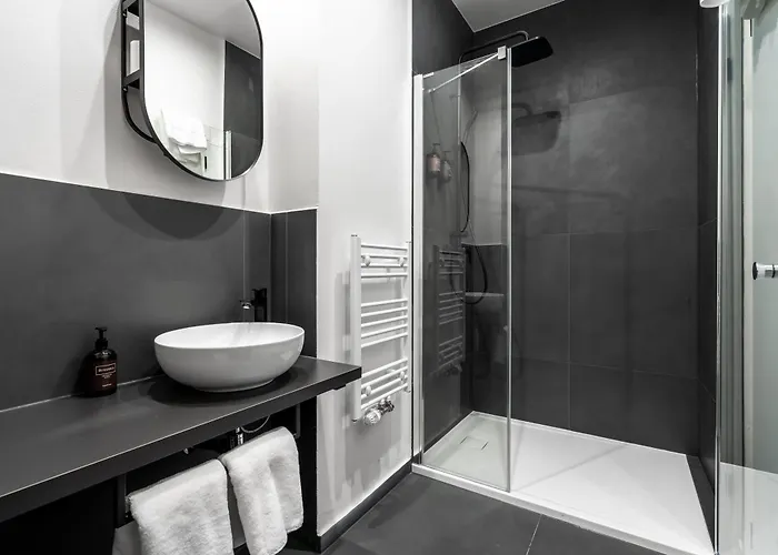 Honest Karlin Aparthotel