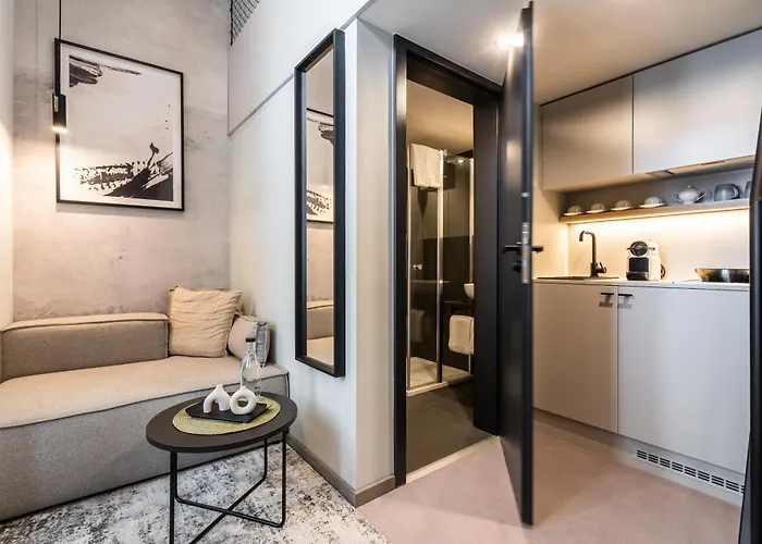 Honest Karlin Aparthotel