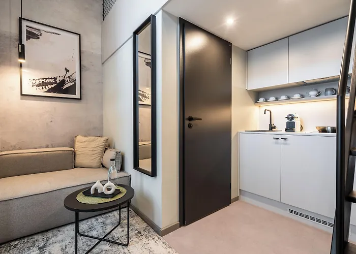 Aparthotel Honest Karlin