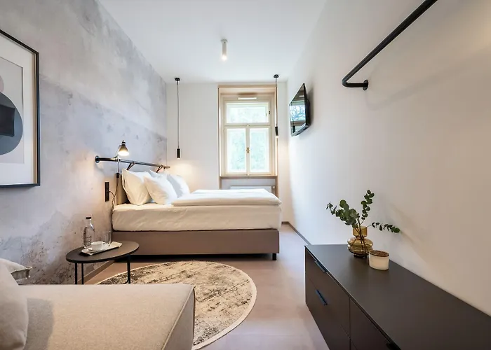 Honest Karlin Lägenhetshotell 4*