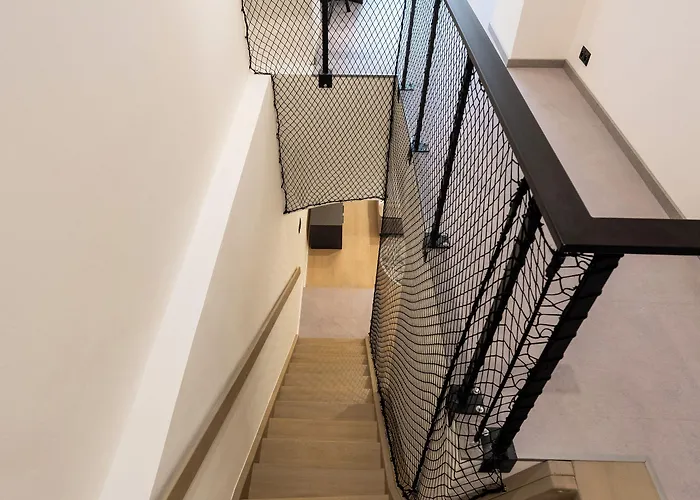 Aparthotel Honest Karlin 4*