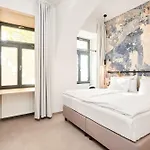 Honest Karlin Aparthotel Praag