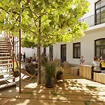 Aparthotel Honest Karlin Praag