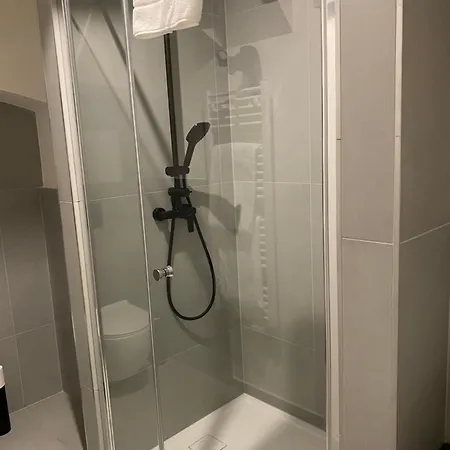 Aparthotel Honest Karlin *